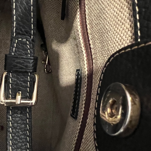 Dooney & Bourke black pebble leather medium satchel. Vintage and rare. - Picture 6 of 9